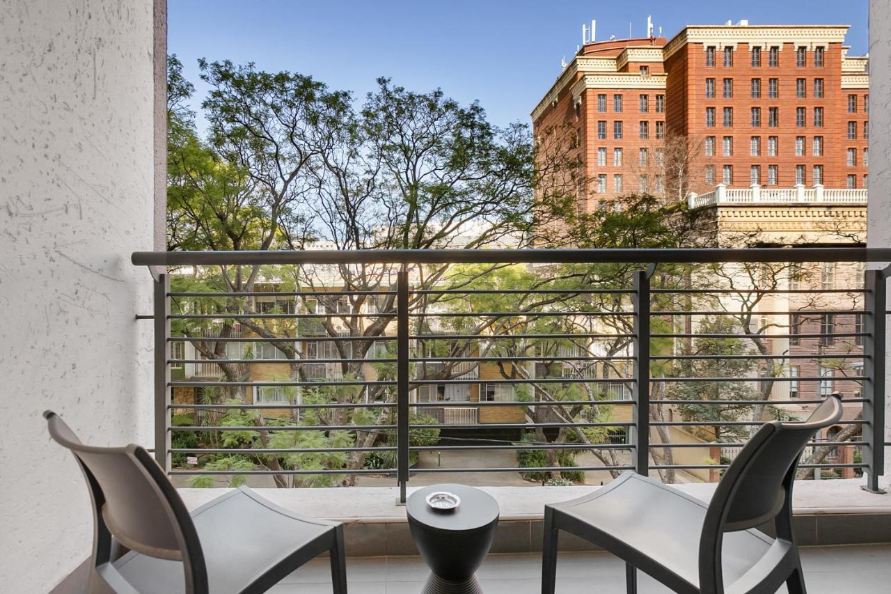 Easy Stay - The Vantage Rosebank Johannesburg Exterior photo