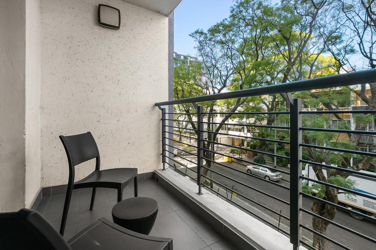 Easy Stay - The Vantage Rosebank Johannesburg Exterior photo